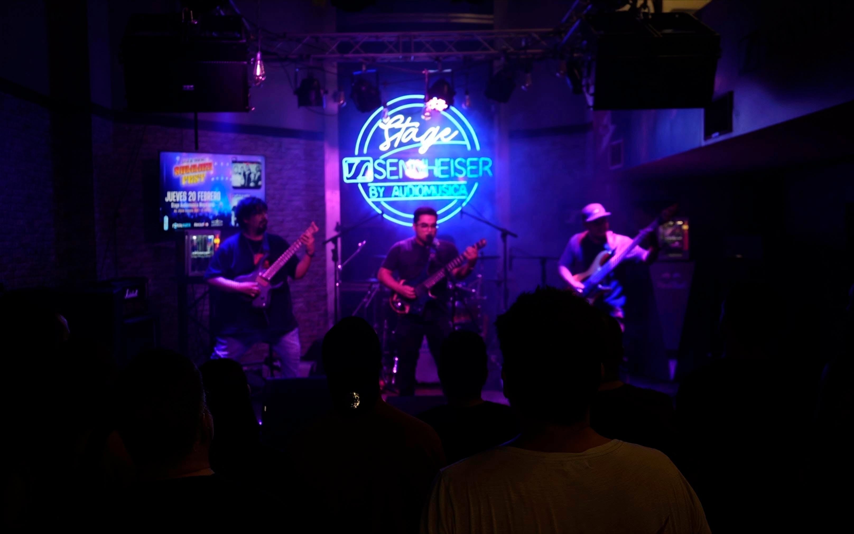 YitanPro performing live with KRAZ at a club venue