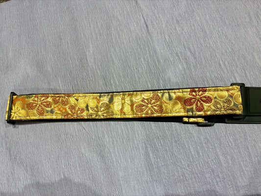 Hana No.02A — Kimono Obi Guitar Strap, full view of the strap showing the floral medallion.
